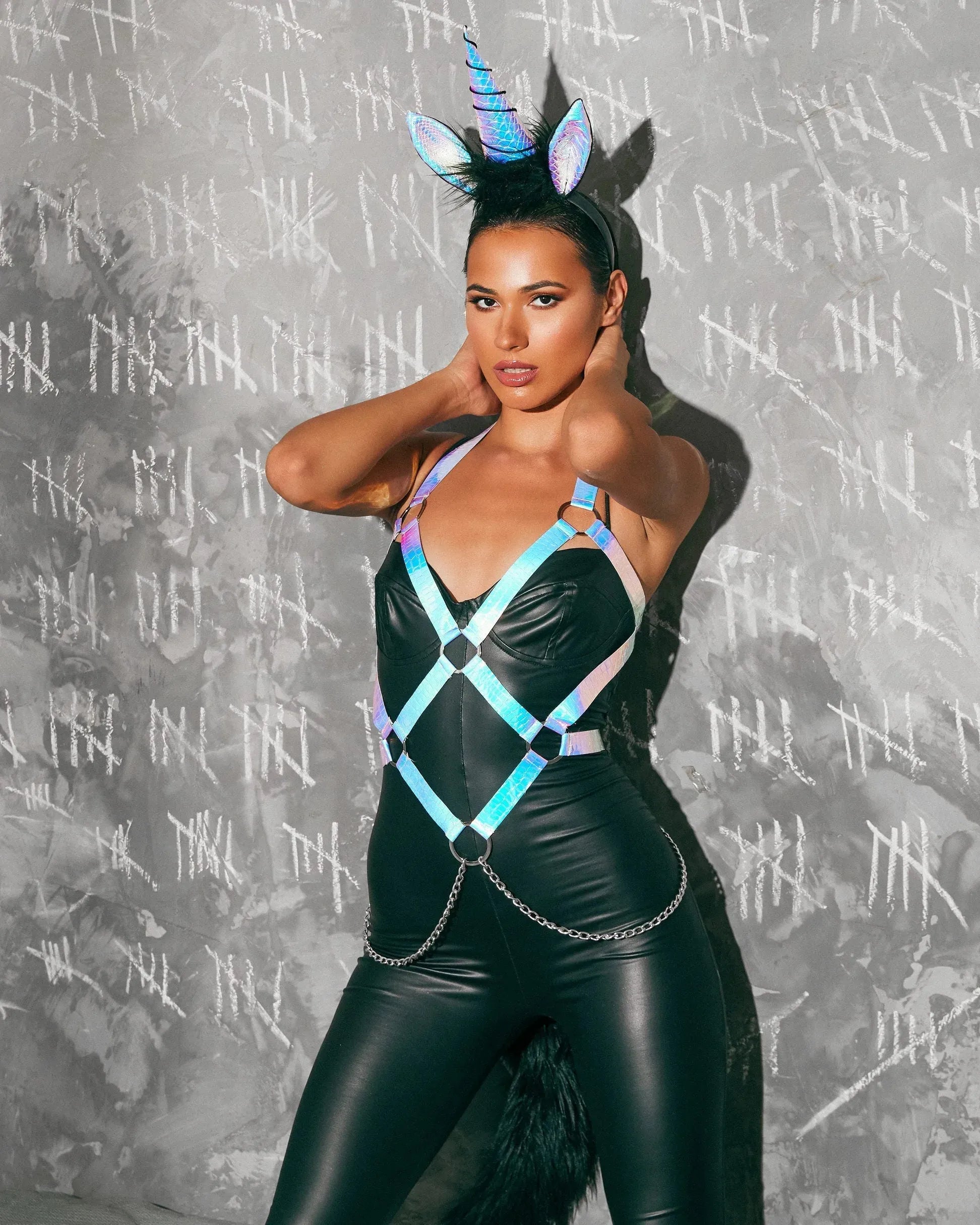 4968 - 3pc Kinky Unicorn - Take A Peek