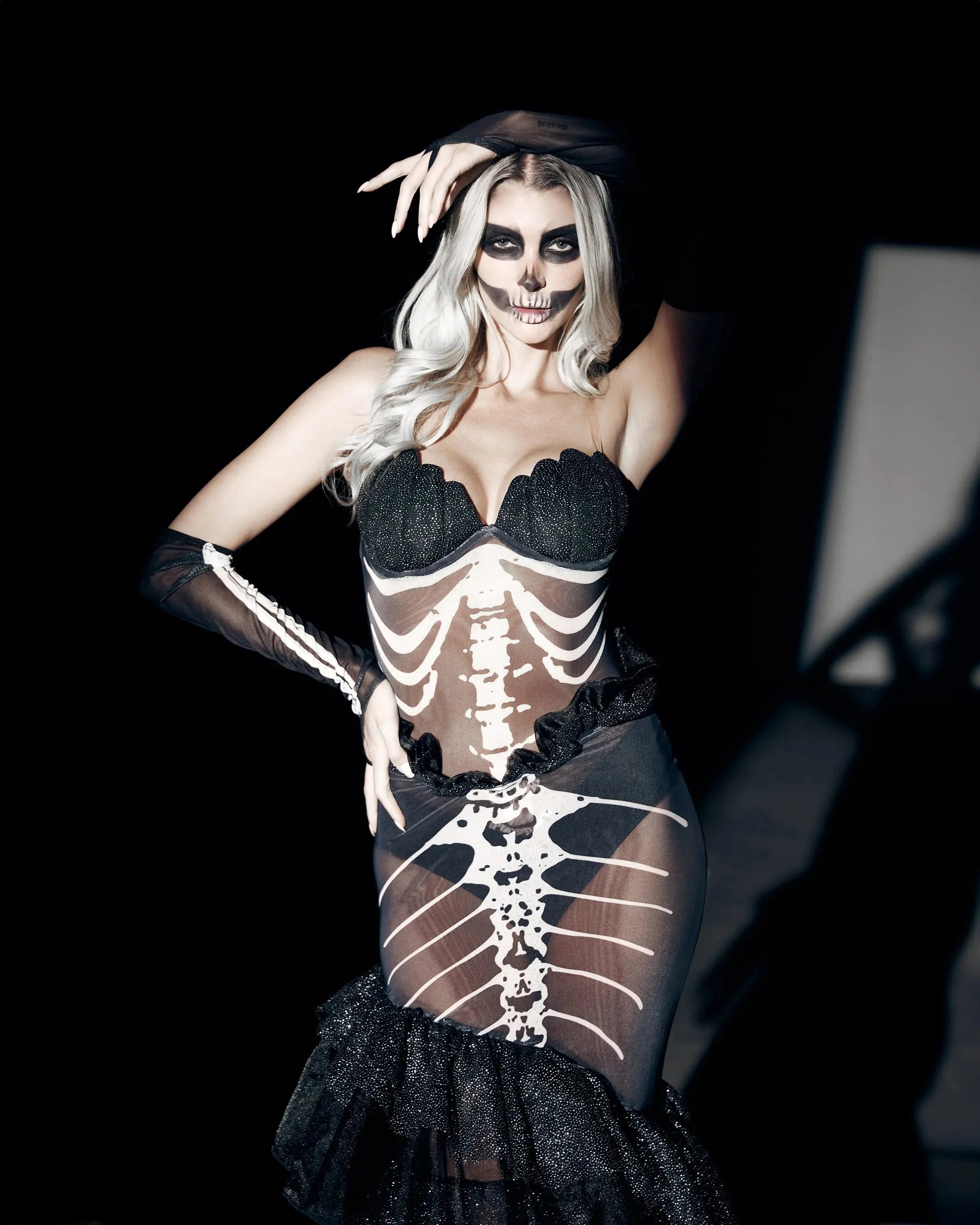 6380 - 3pc Dark Mermaid - Take A Peek