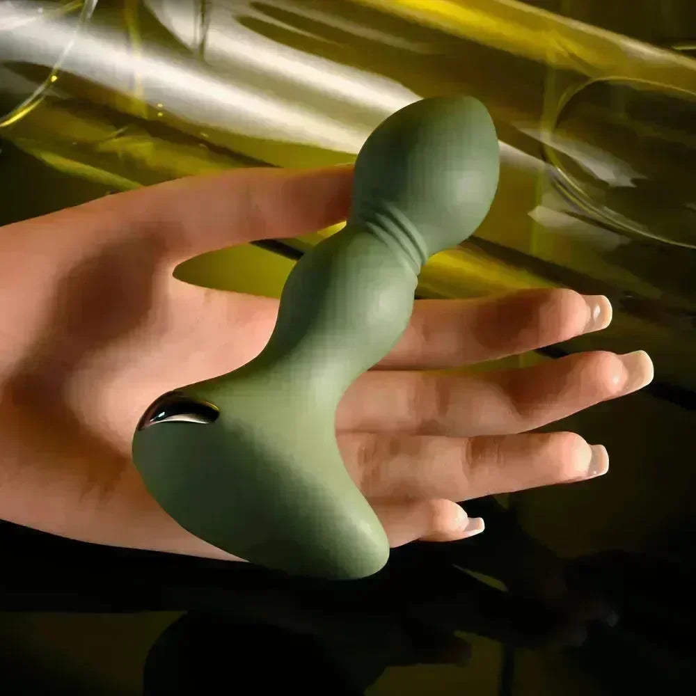Evolved LIEUTENANT - 12.2 cm USB Rechargeable Vibrating Butt Plug - Take A Peek