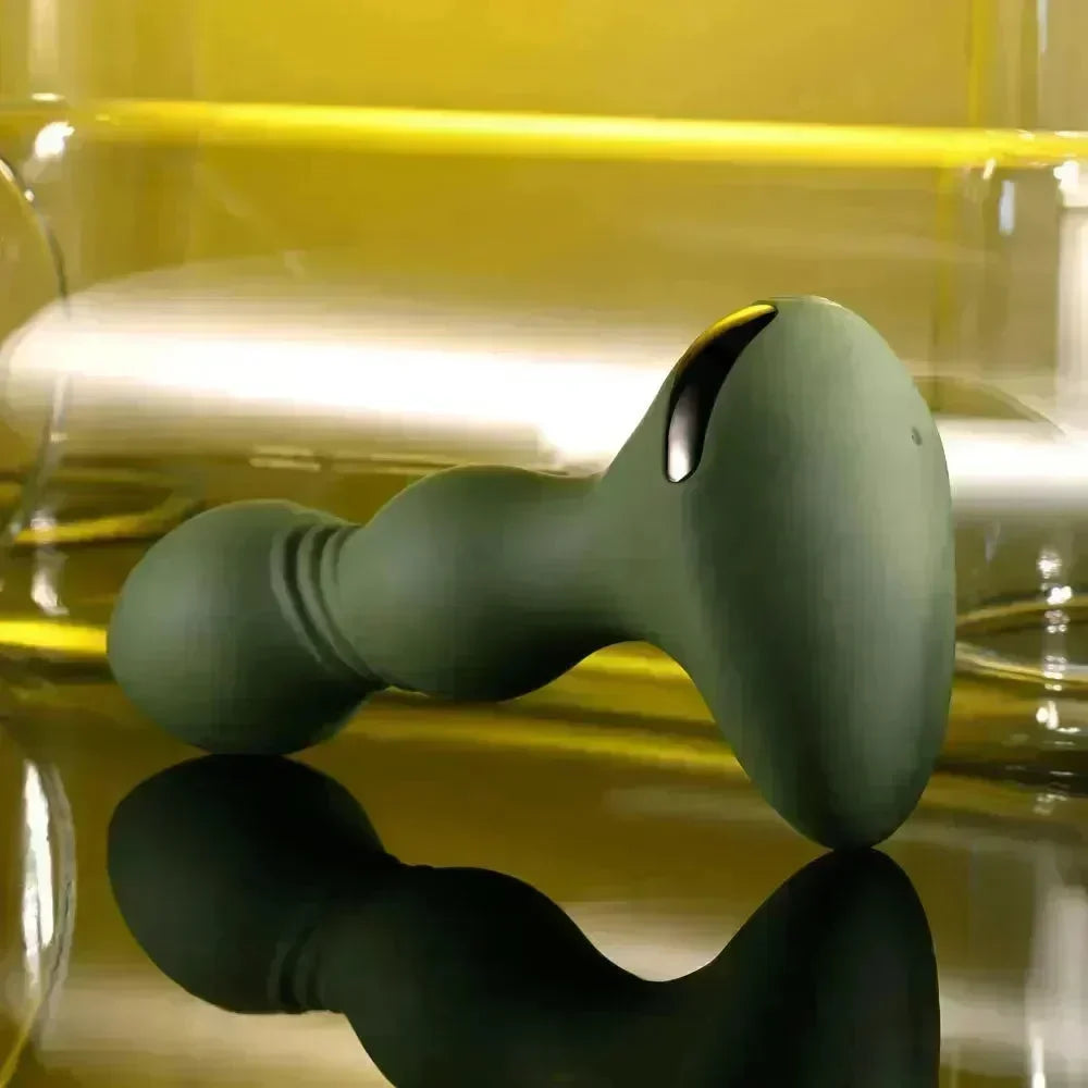 Evolved LIEUTENANT - 12.2 cm USB Rechargeable Vibrating Butt Plug - Take A Peek