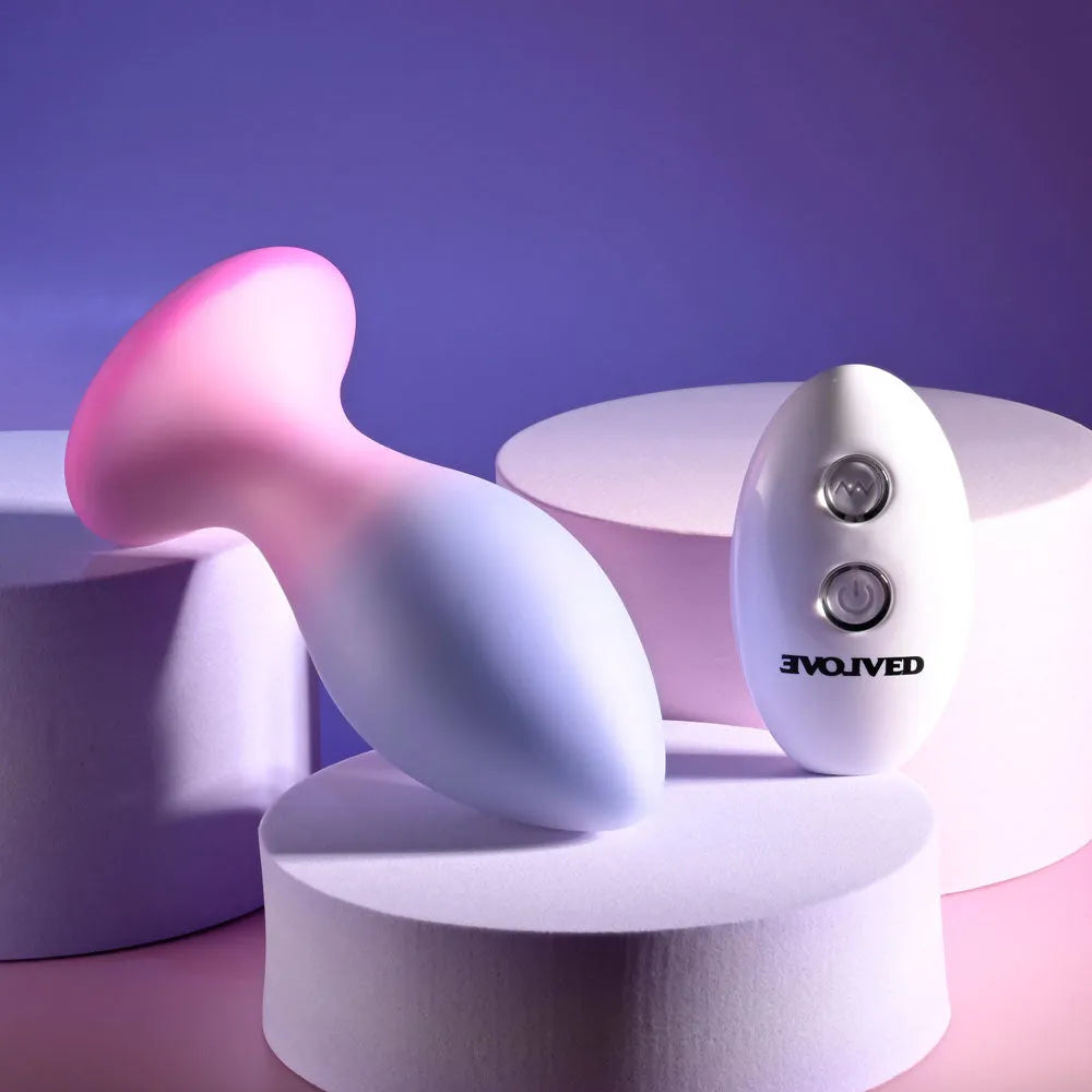 Evolved PARADISE PLUG - Pink/Purple 10.5 cm USB Rechargeable Vibrating Butt Plug with Wireless Remote - Take A Peek