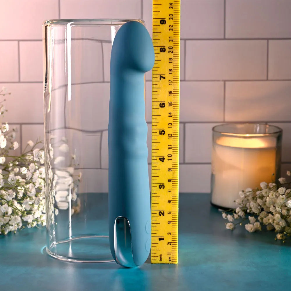 Evolved QUEEN OF ALL TRADES - 22.6 cm USB Rechargeable Thrusting & Rotating Vibrator - Take A Peek