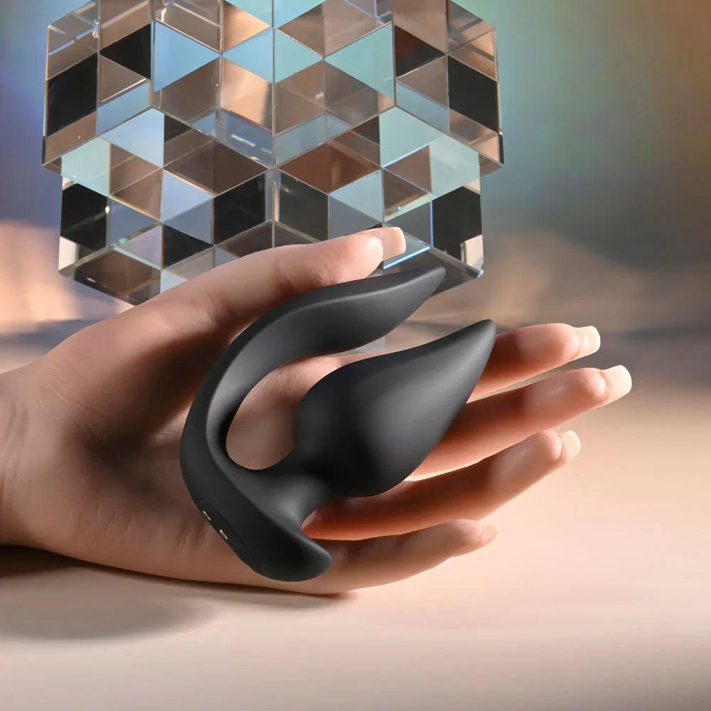 Evolved THE GENIE - 11.2 cm USB Rechargeable Vibrating Plug with Wireless Remote - Take A Peek