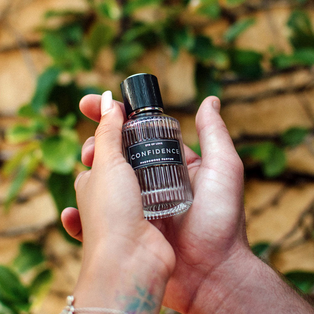 Eye Of Love Confidence Pheromone Cologne - 50 ml - Citrus Musk Scented Pheromone Cologne for Men to attract Women - 50 ml Spray