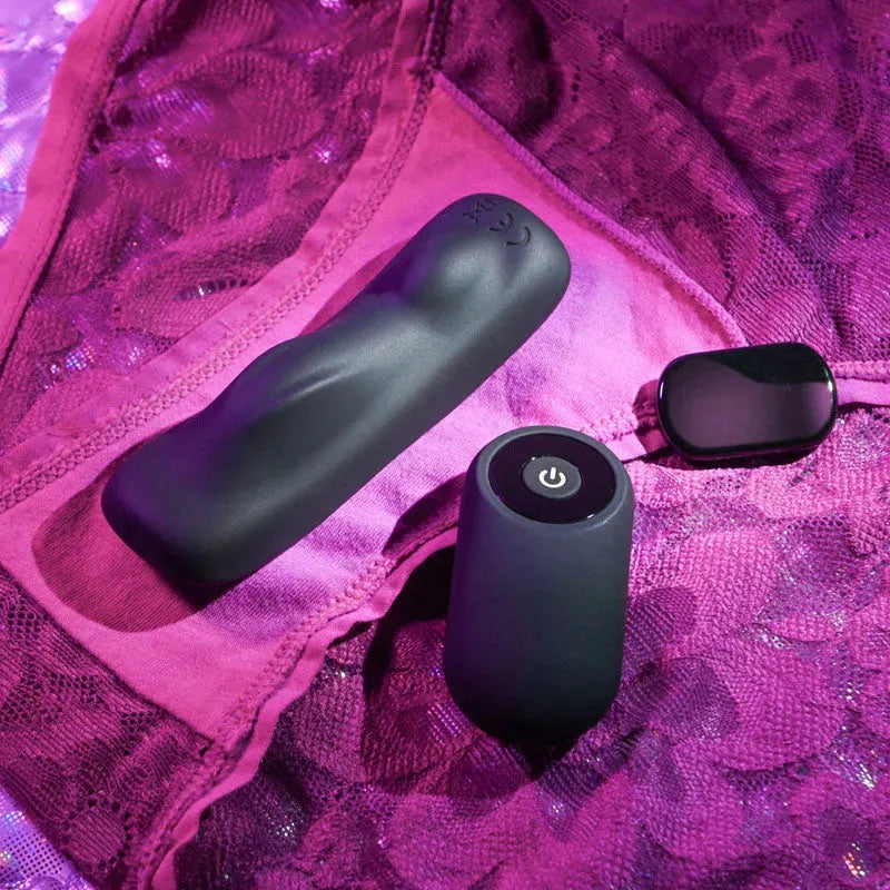Gender X OUR UNDIE VIBE - Take A Peek