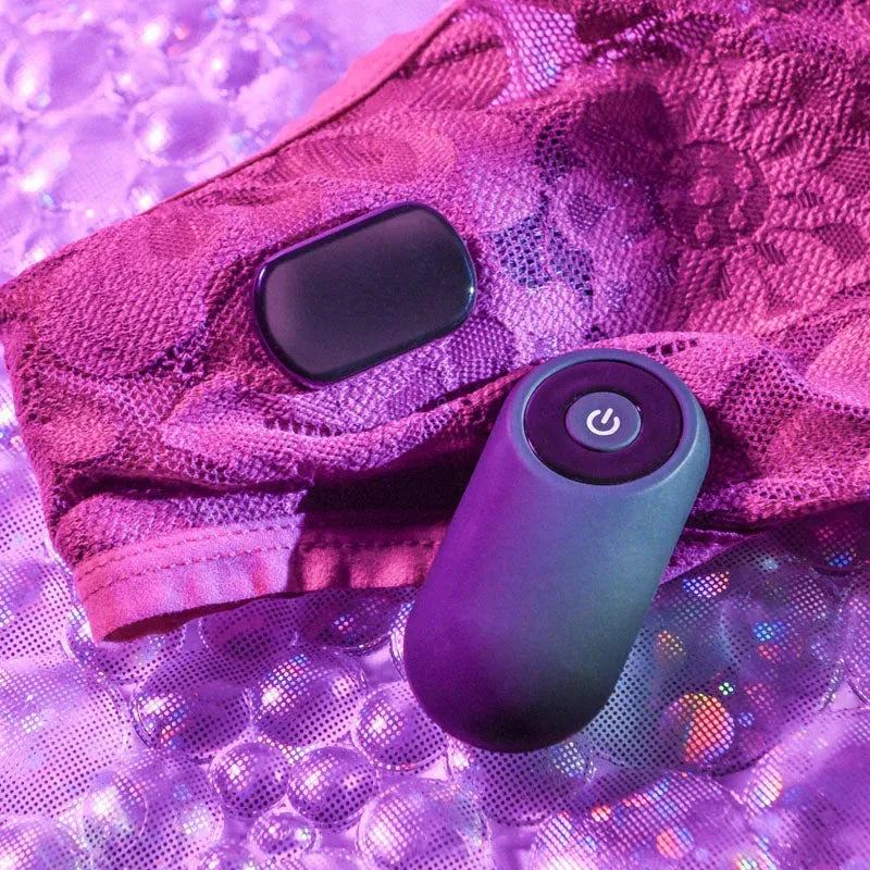 Gender X OUR UNDIE VIBE - Take A Peek