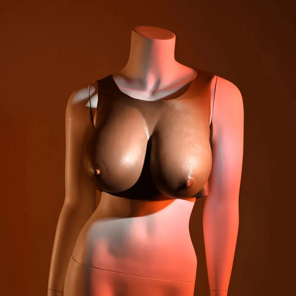 Gender X UNDERGARMENTS - PLATE E-CUP - Dark - Take A Peek