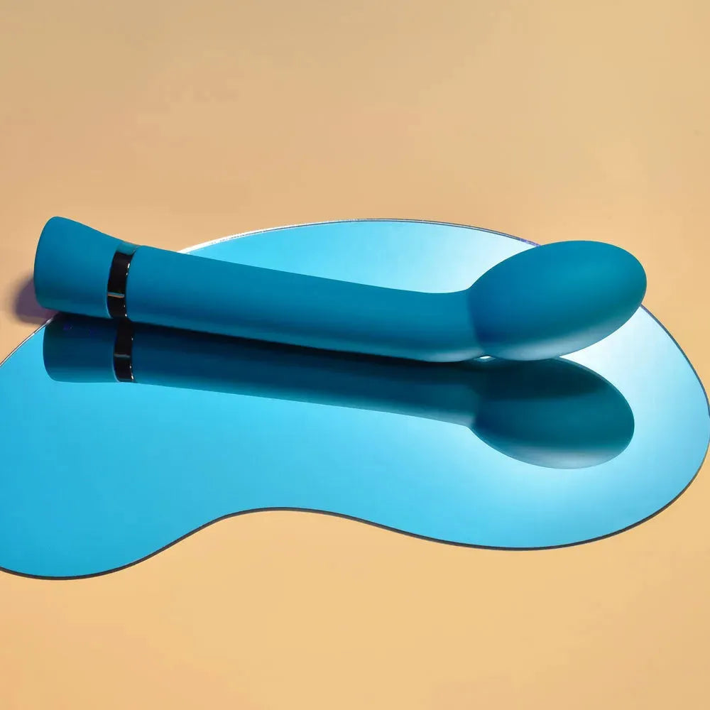 Playboy Pleasure ON THE SPOT - Take A Peek