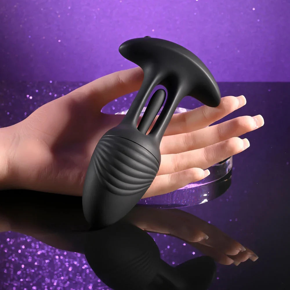 Playboy Pleasure RIM SHOT - 11.4 cm USB Rechargeable Vibrating Butt Plug - Take A Peek