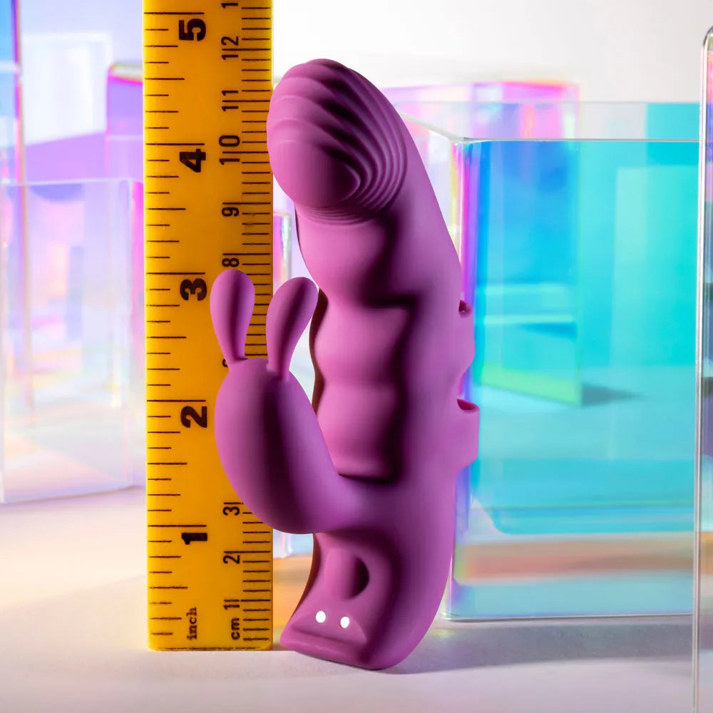 Playboy Pleasure LEND A HAND - USB Rechargeable Finger Vibrator - Take A Peek