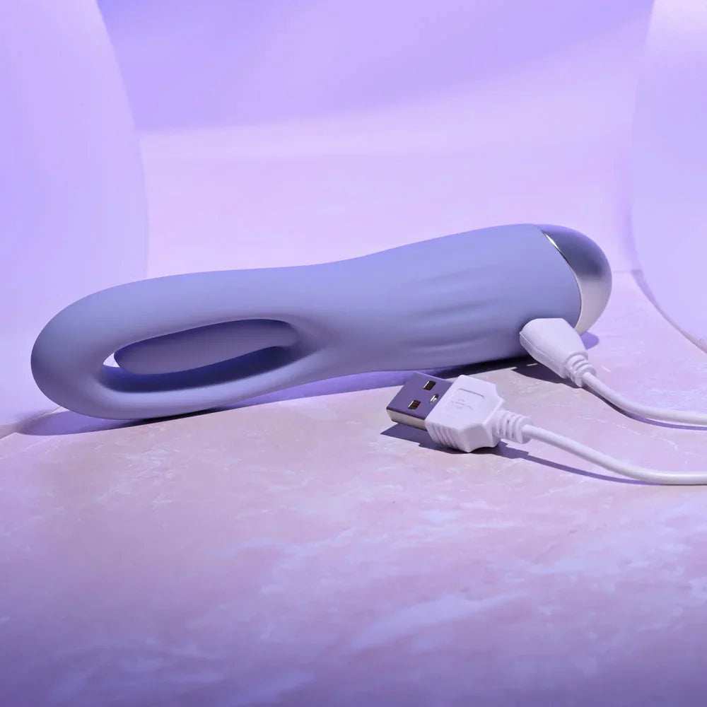 Selopa IN A FLAP - 15 cm USB Rechargeable Flicking Stimulator - Take A Peek