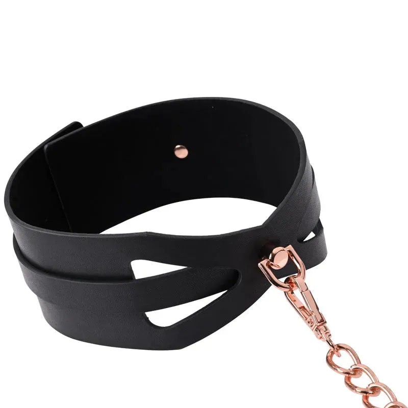 Sex & Mischief Brat Collar & Leash - Take A Peek