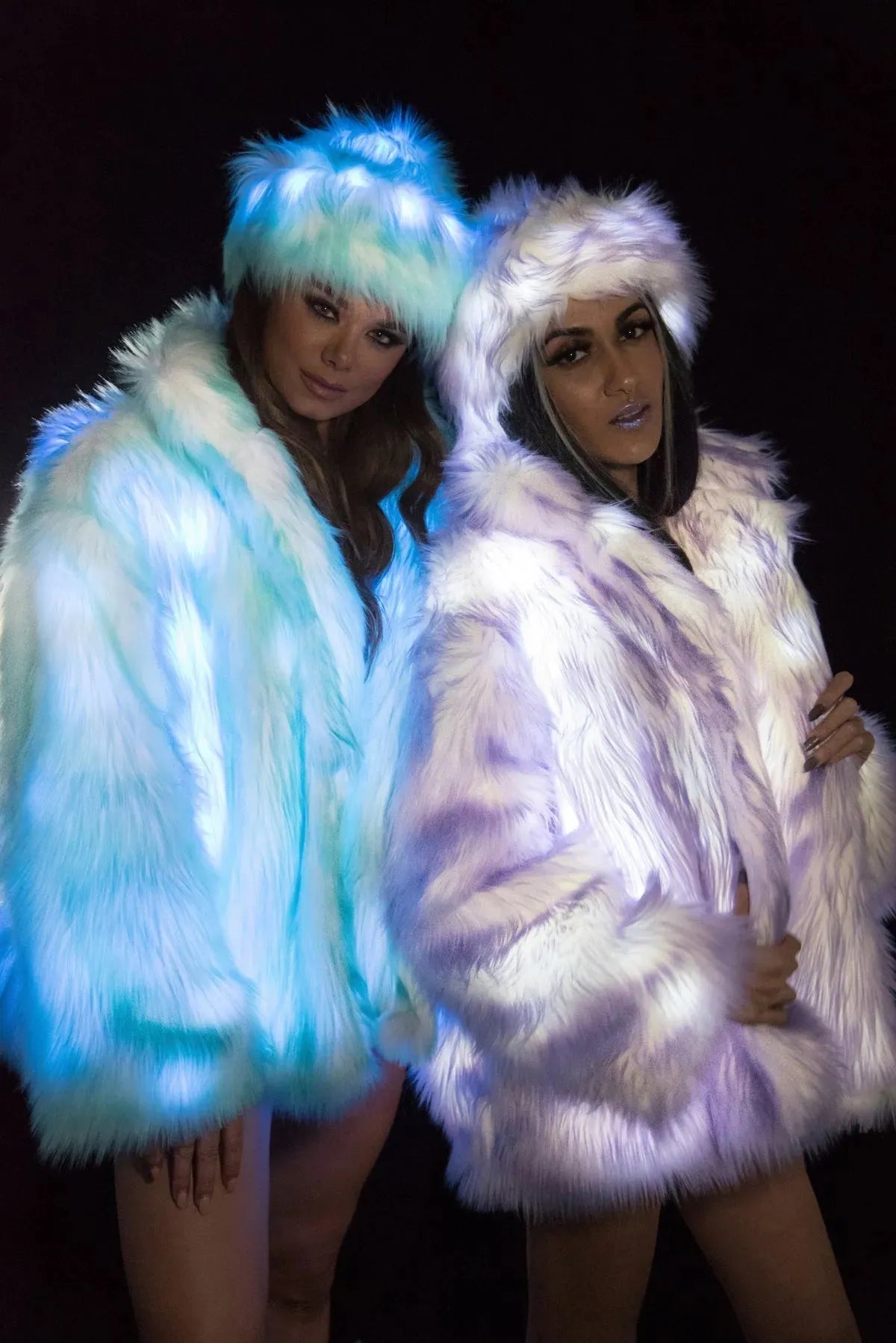 FF970 - Light-Up Faux Fur Hat - Take A Peek