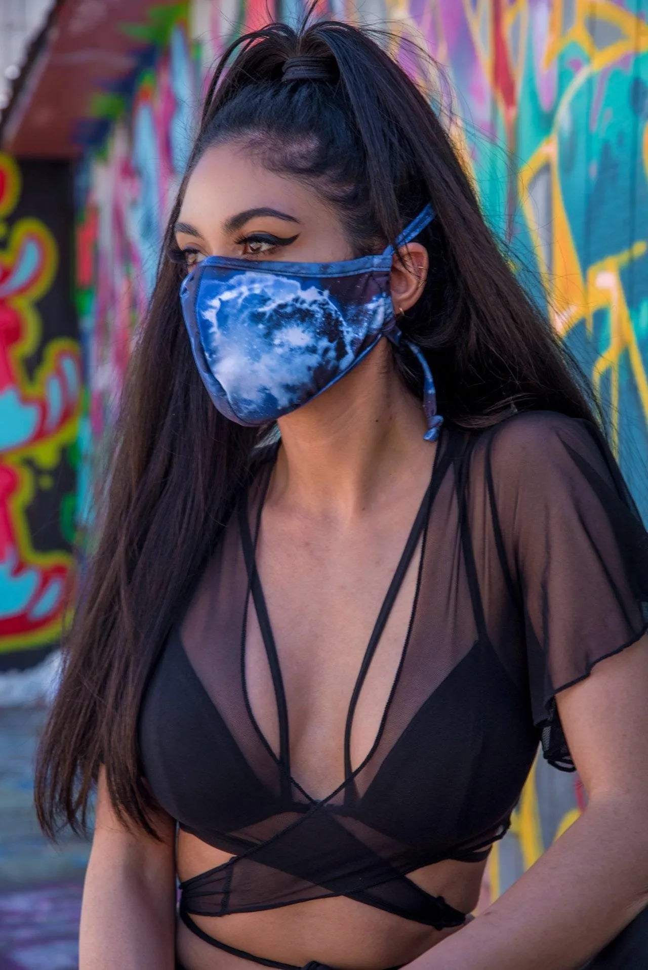 FF554 - Tailored Mask - Take A Peek