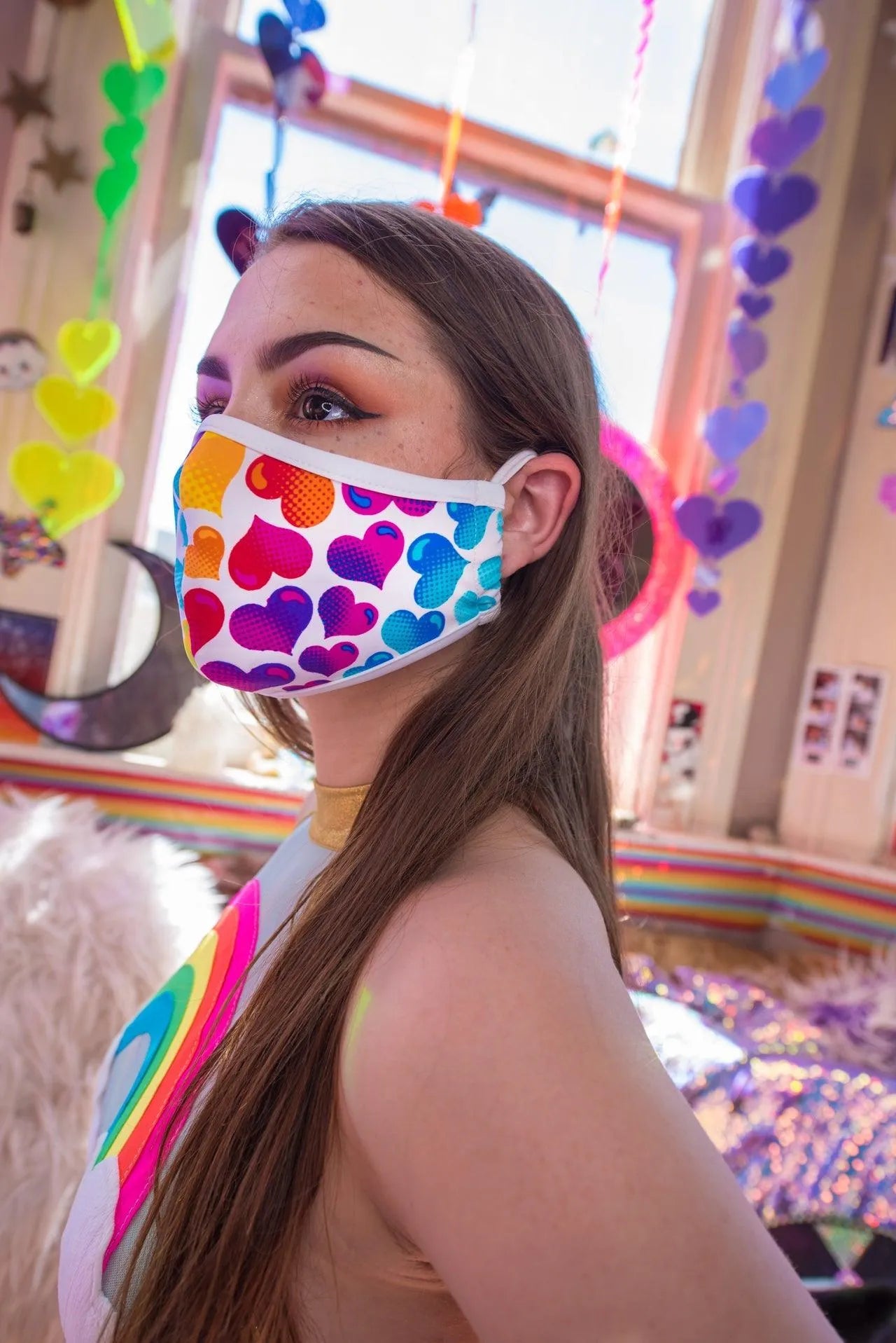 FF554 - Tailored Mask - Take A Peek