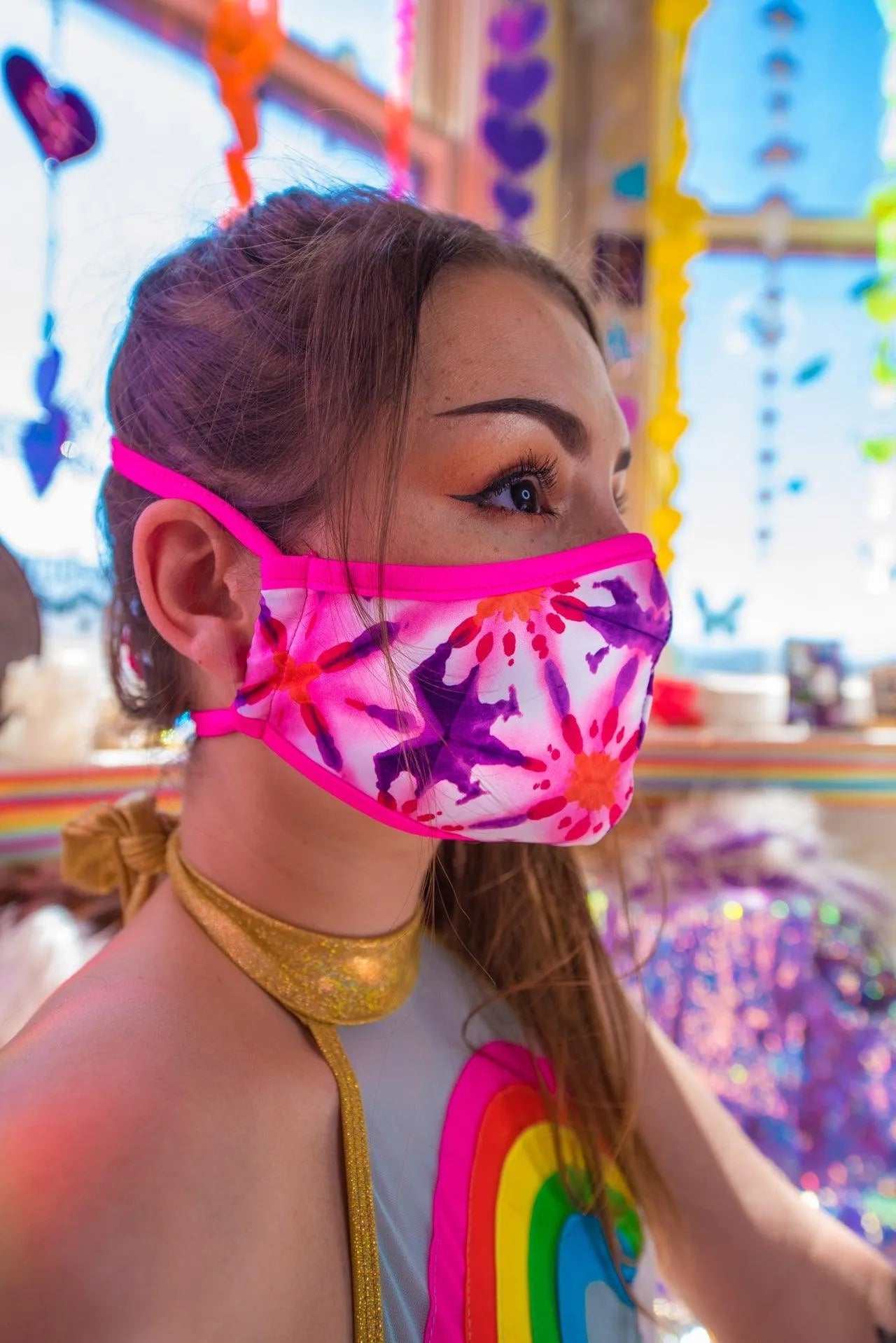 FF554 - Tailored Mask - Take A Peek