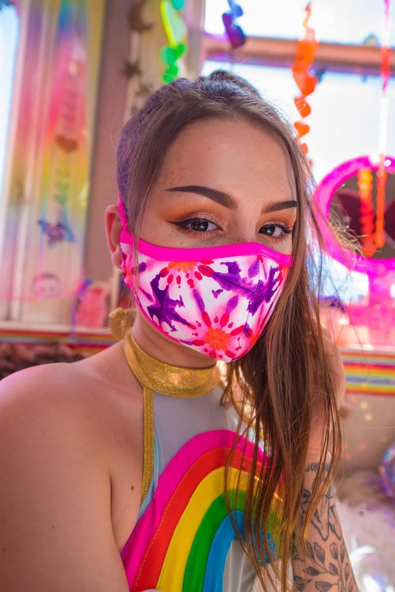 FF554 - Tailored Mask - Take A Peek