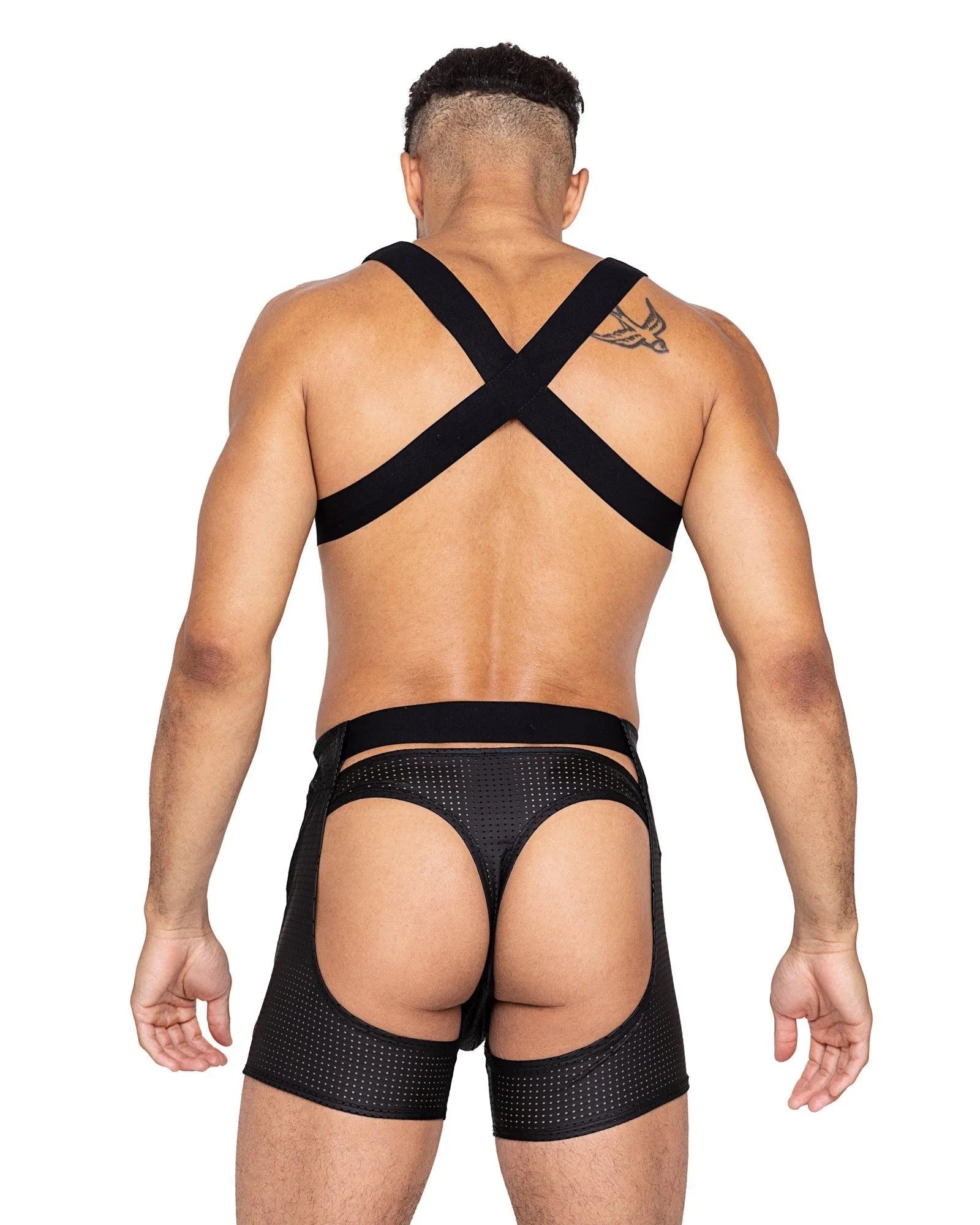 LI663 - Master Chaps - Take A Peek