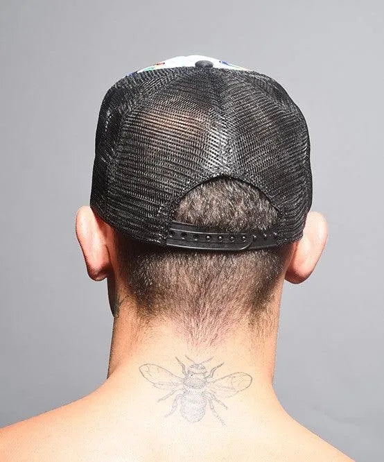 PRIDE LIPS CAP - Take A Peek